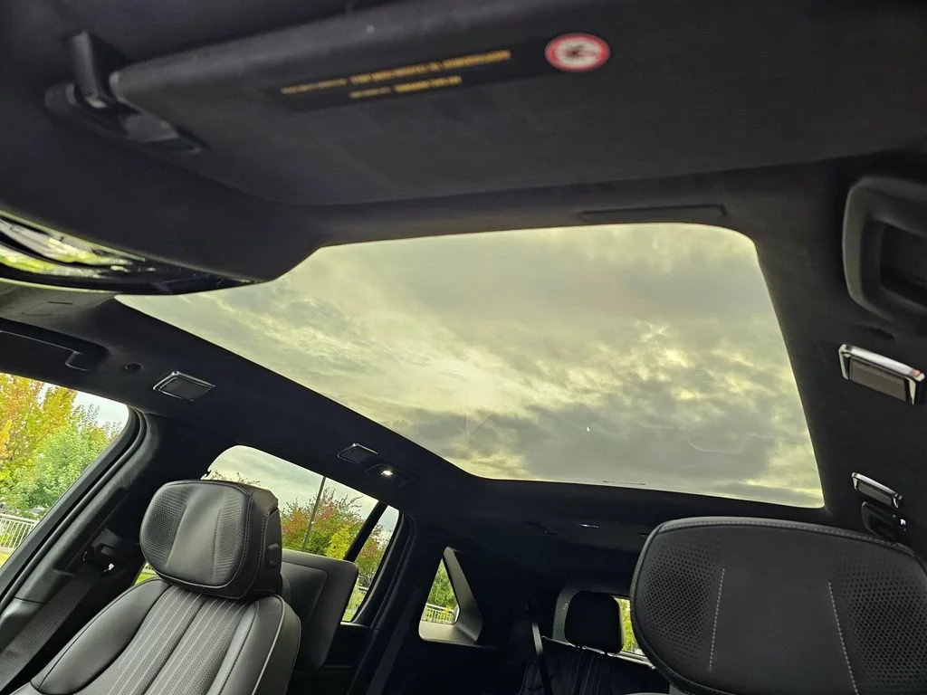 New 2026 Luna Metallic Cadillac Premium Sport image 24