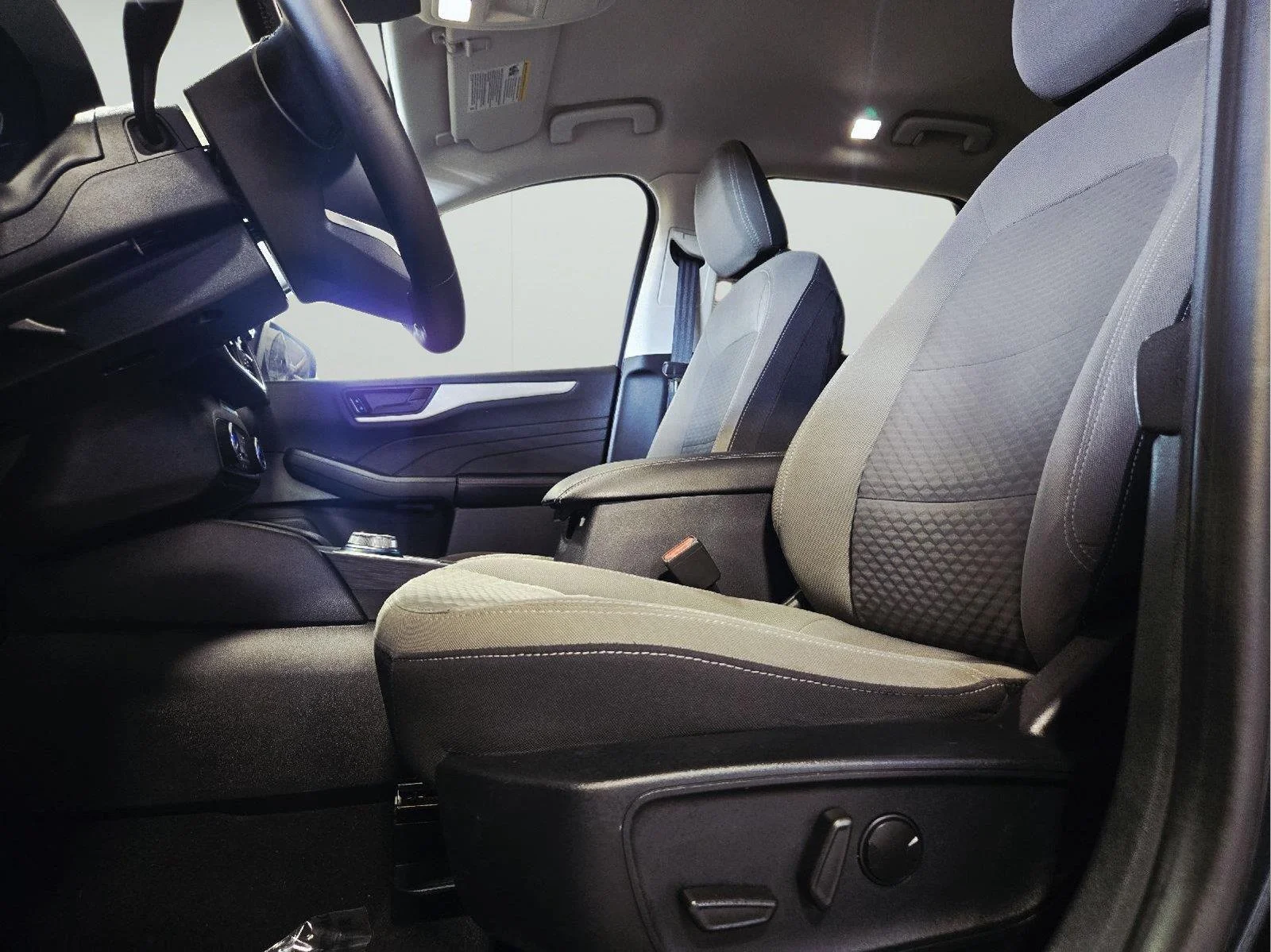 Used 2022 Stone Blue FORD SE image 13