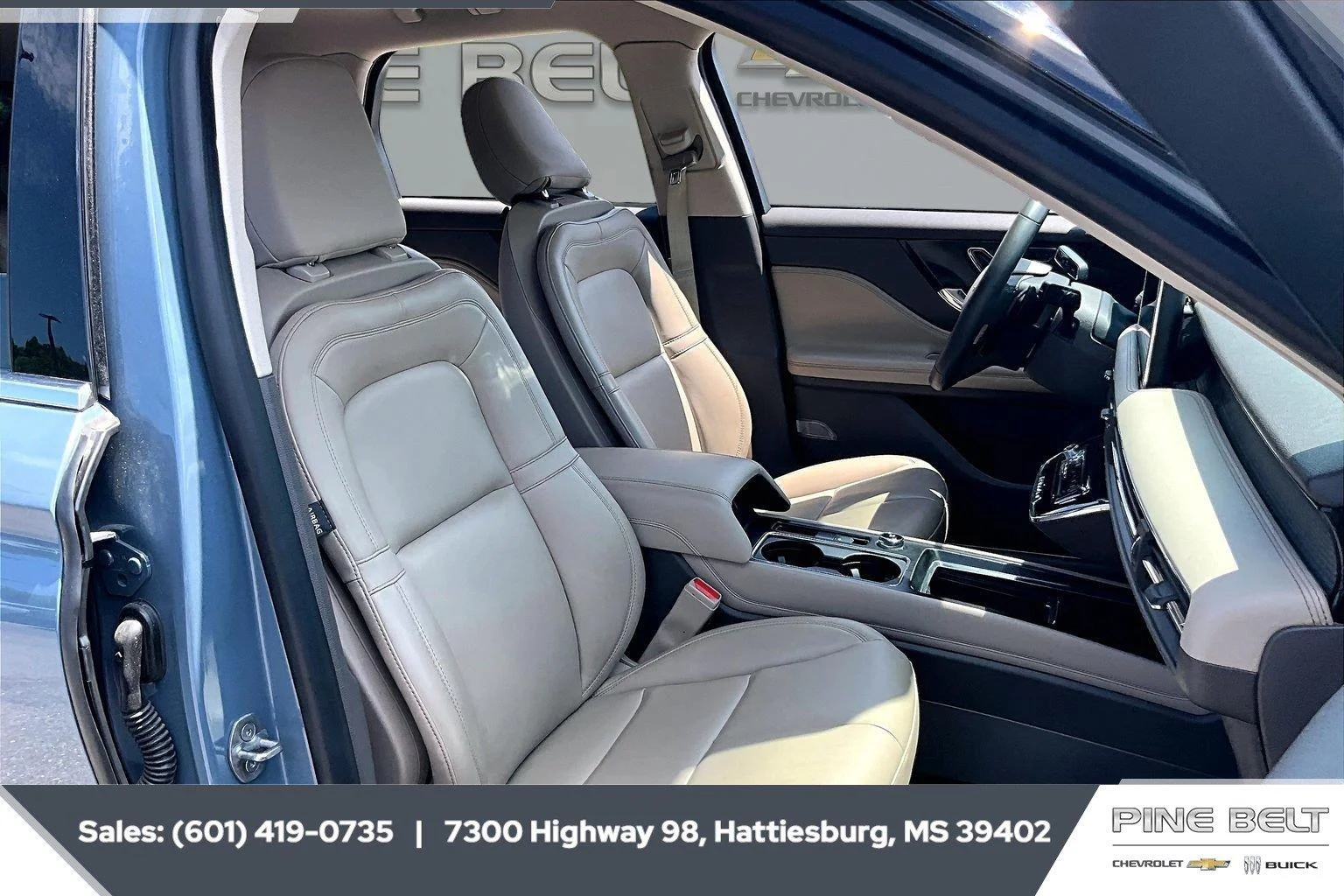 Used 2023 Whisper Blue Metallic Clearcoat Lincoln Standard image 6