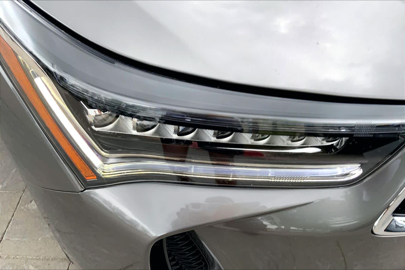 Used 2024 Liquid Carbon Metallic Acura w/Advance Package image 28
