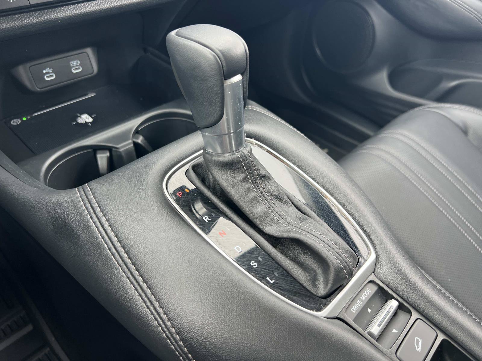 2026 Honda HR-V EX-L - Photo 17