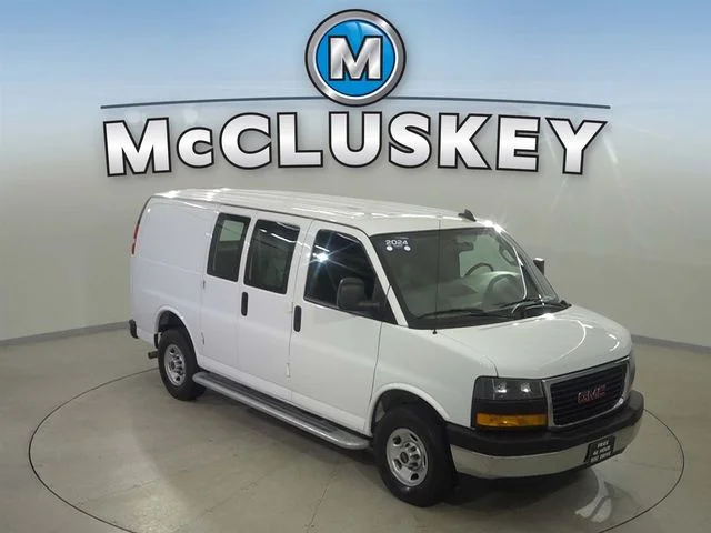 2024 GMC Savana Cargo Work Van - Photo 31