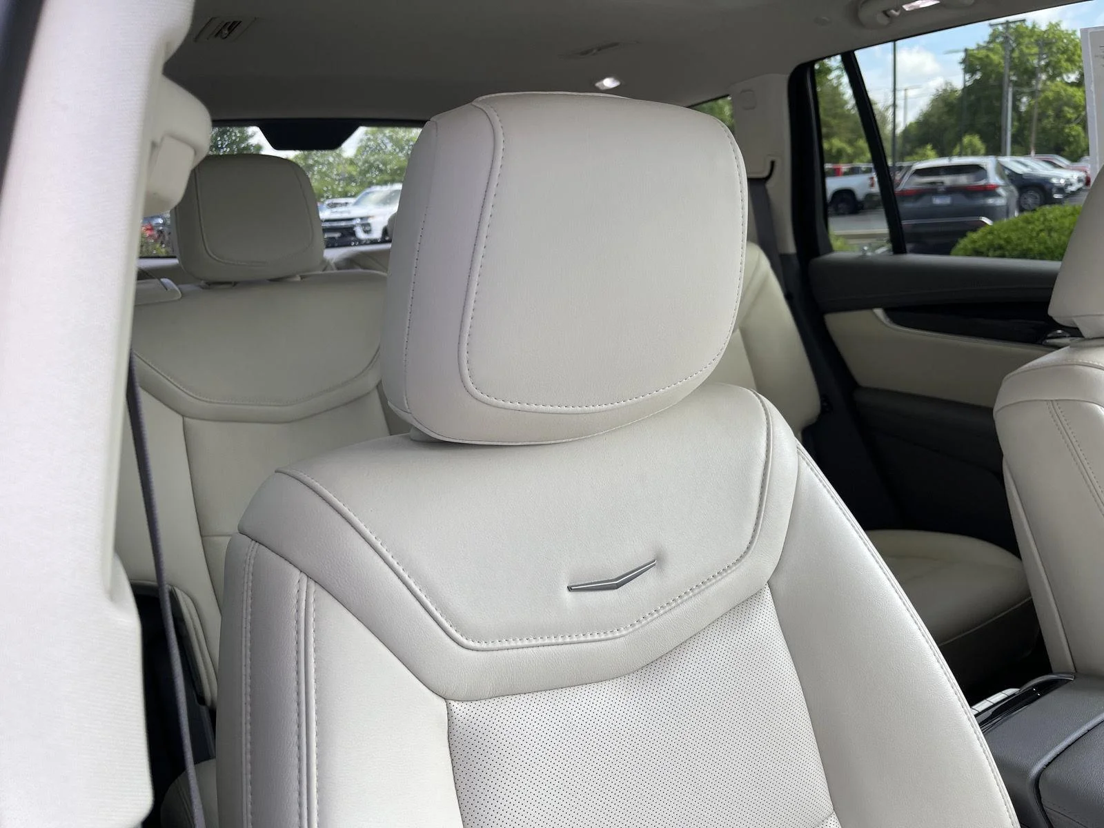 Used 2024 Emerald Lake Metallic Cadillac Premium Luxury image 39
