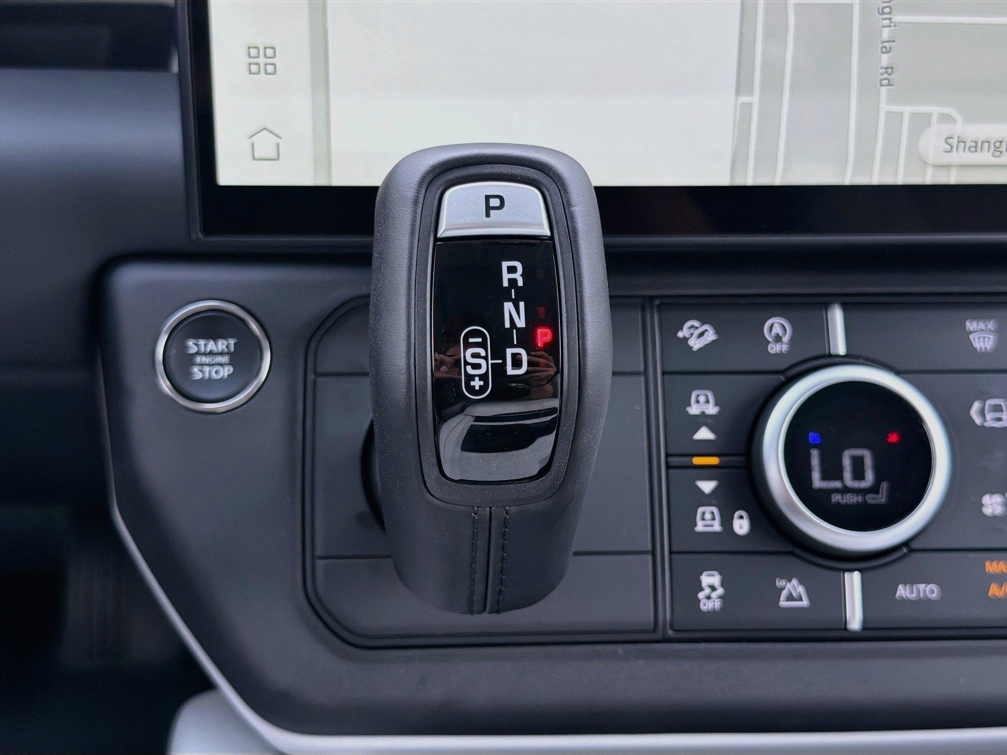 New 2026 Santorini Black Land Rover S image 29