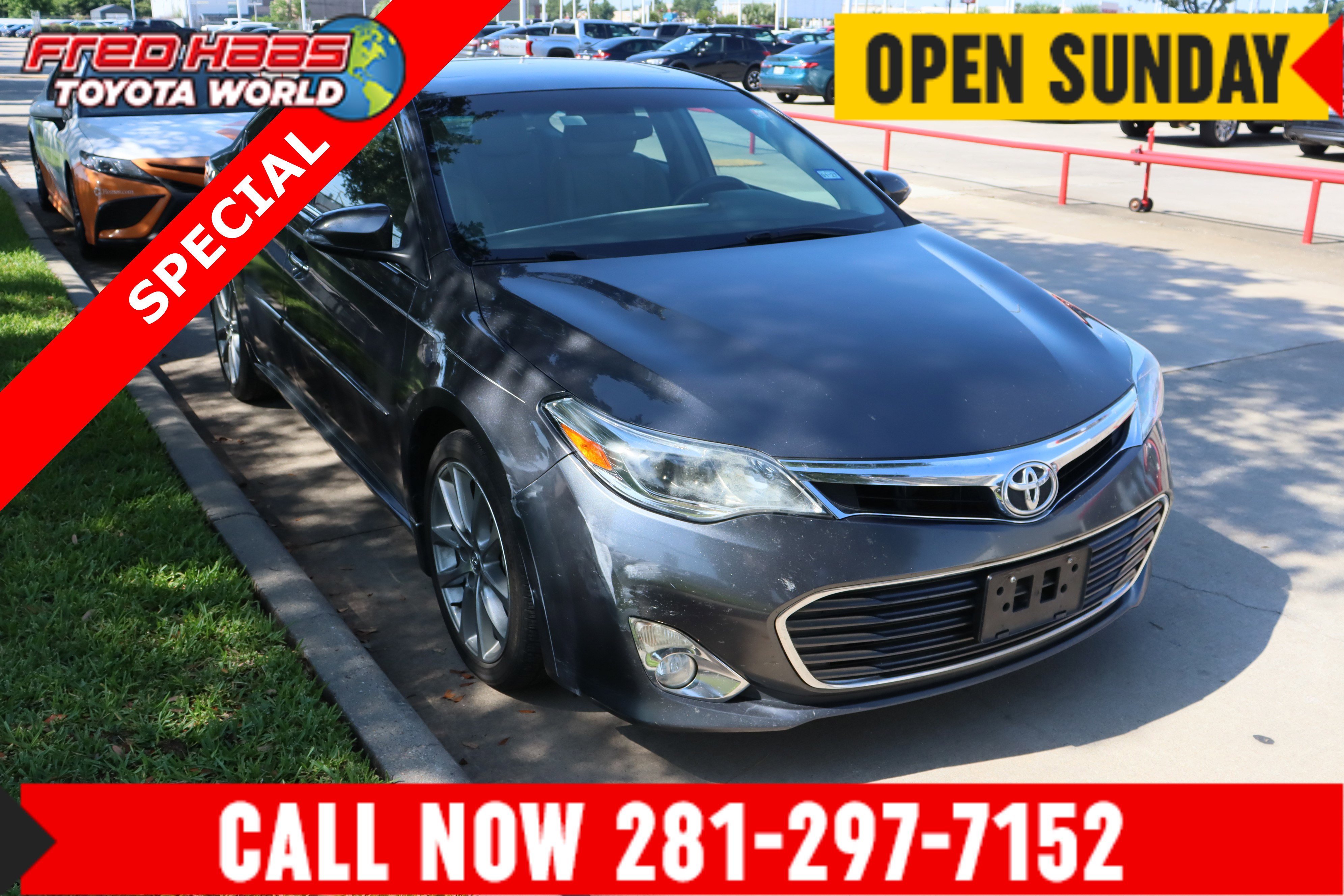 2015 Toyota Avalon XLE Premium's photo
