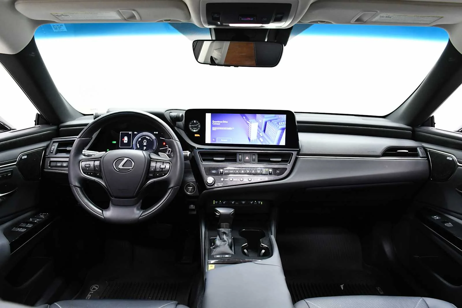 Used 2024 Eminent White Pearl Lexus Ultra Luxury image 17