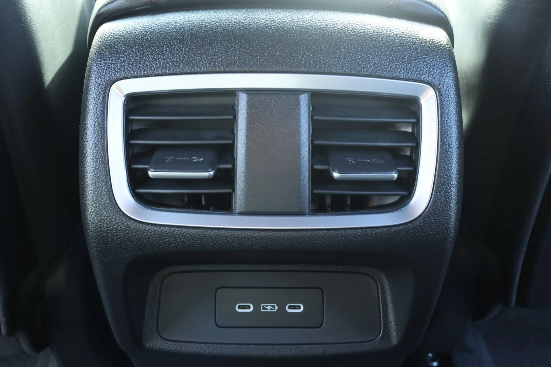 2026 Acura RDX A-Spec Package - Photo 23