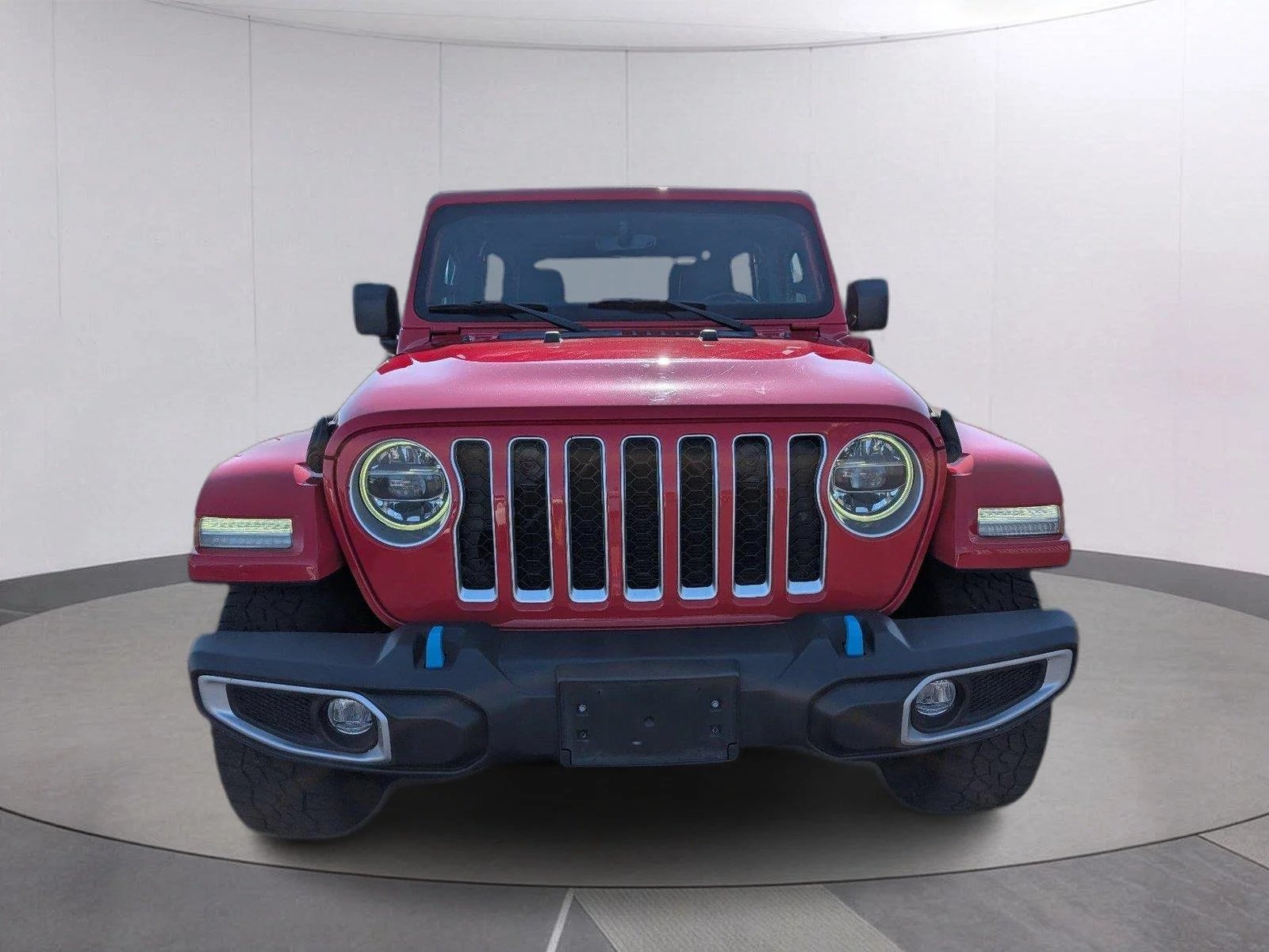 Used 2022 Firecracker Red Clearcoat Jeep Unlimited Sahara image 10