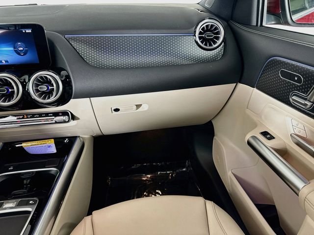 New 2026 MANUFAKTUR Patagonia Red Metallic Mercedes-Benz GLA 250 image 23