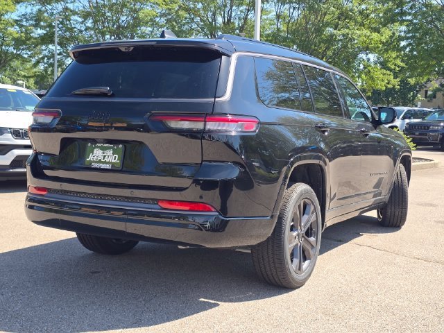 New 2027 High-Gloss Black Paint Jeep Limited Reserve image 32