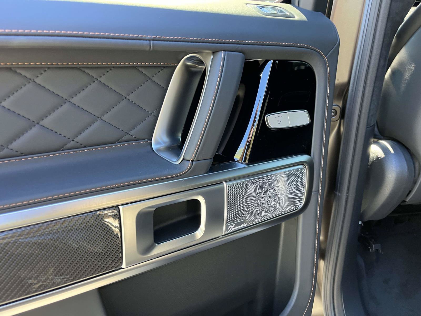 New 2027 MANUFAKTUR Dakota Brown Magno Mercedes-Benz AMG® G 63 SUV image 40