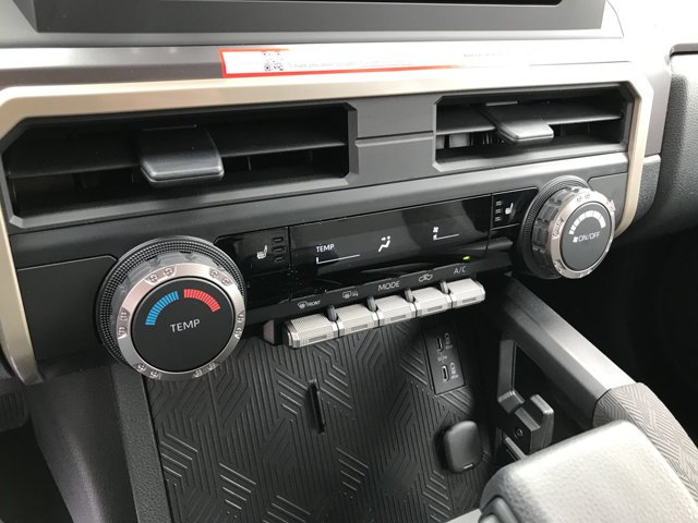 2026 Toyota Tacoma SR5 - Photo 17