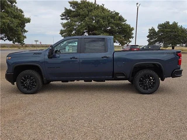 New 2026 GXP Lakeshore B Chevrolet LT 4x4 Crew Cab 6.75 ft. box 159 in. WB image 2