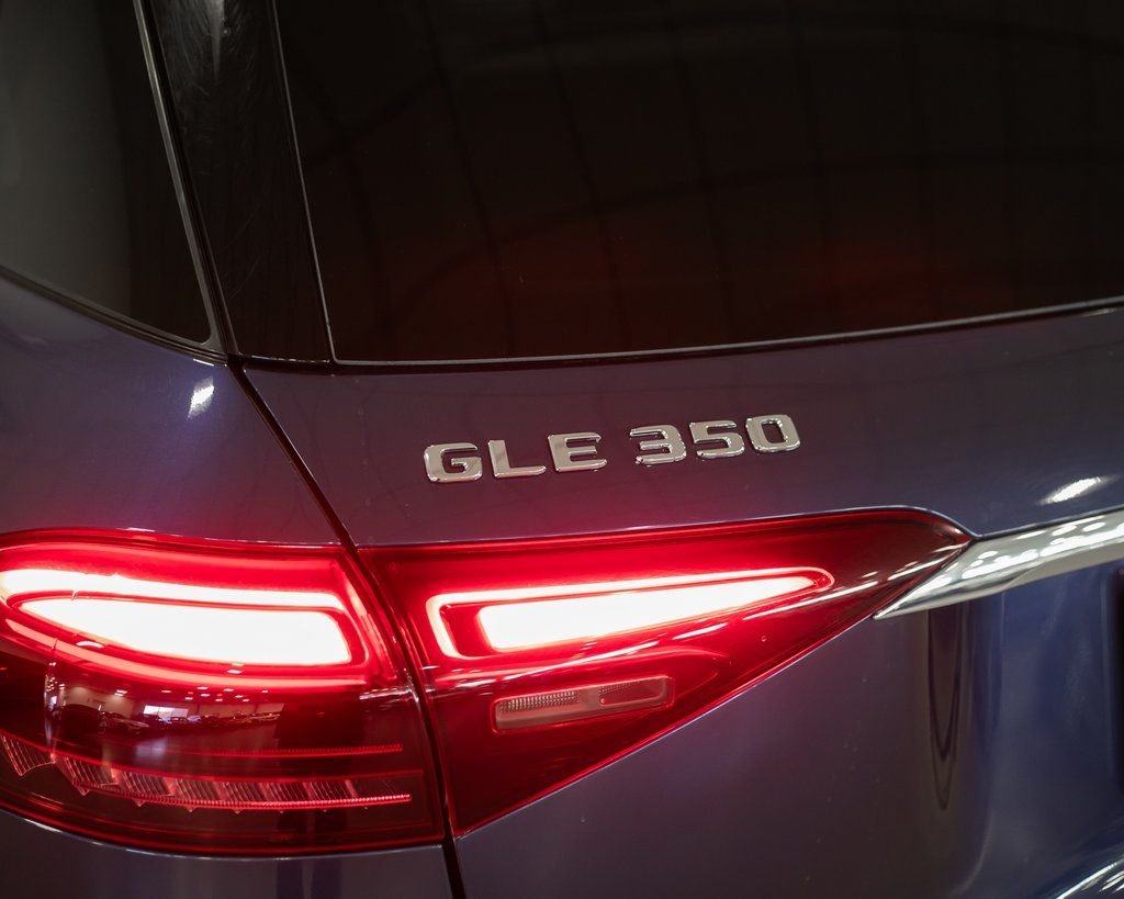 Used 2026 Blue Mercedes-Benz GLE 350 image 12