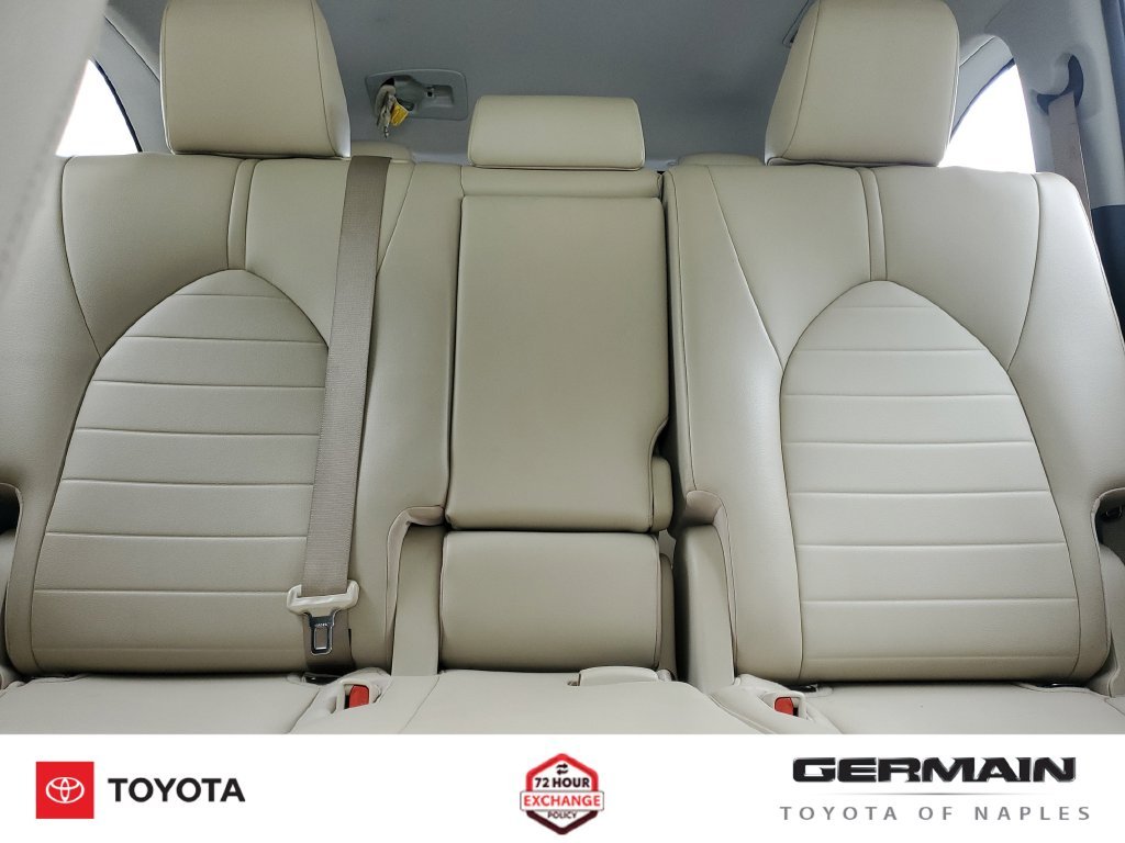 Used 2021 White Toyota XLE image 31