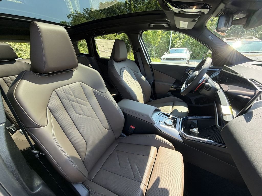 New 2026 Brooklyn Grey Metallic BMW M50 xDrive image 27