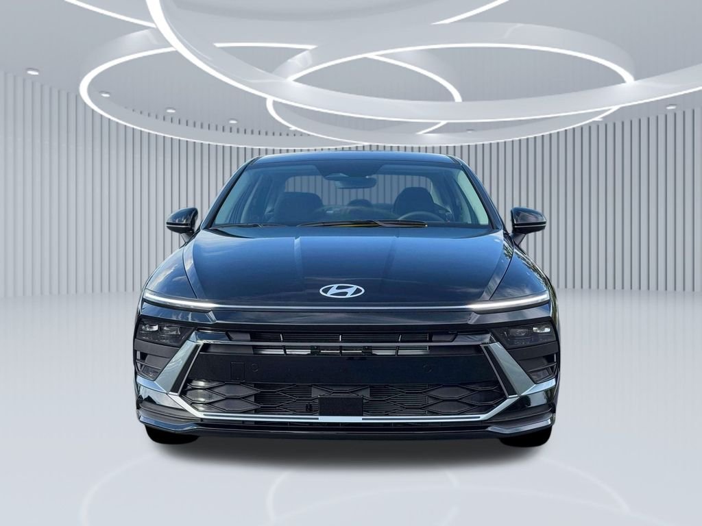 New 2026 Black Hyundai SE image 31