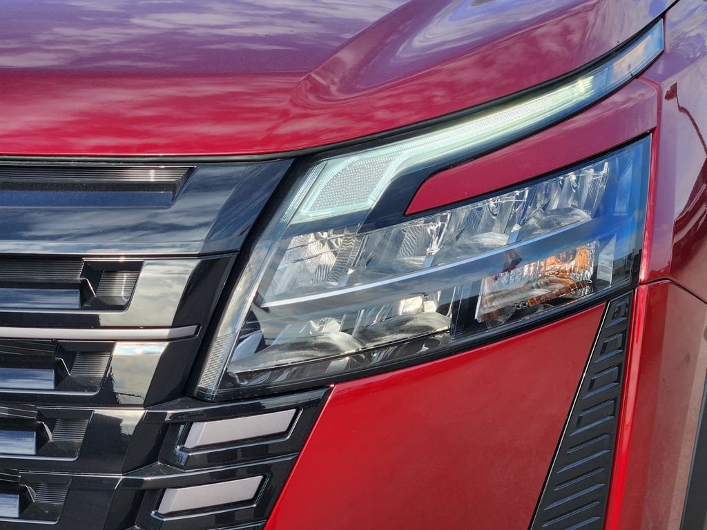 2026 Nissan Pathfinder SV - Photo 8