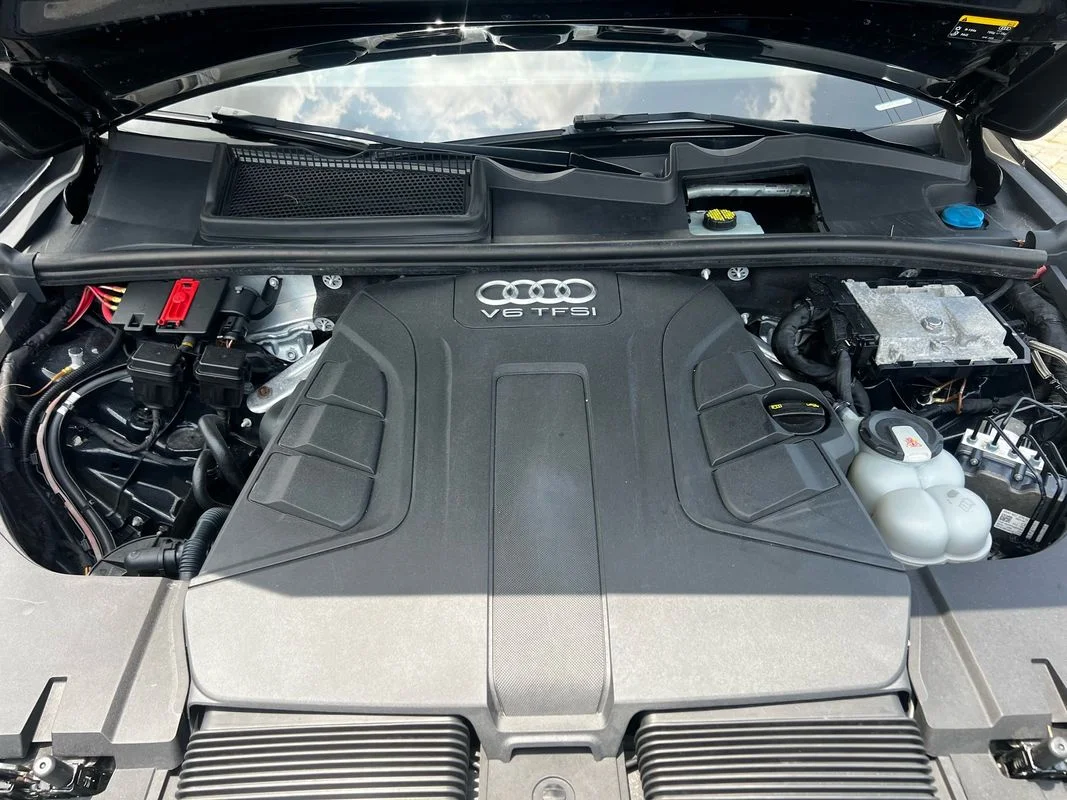 Used 2018  Audi 3.0T Premium image 26