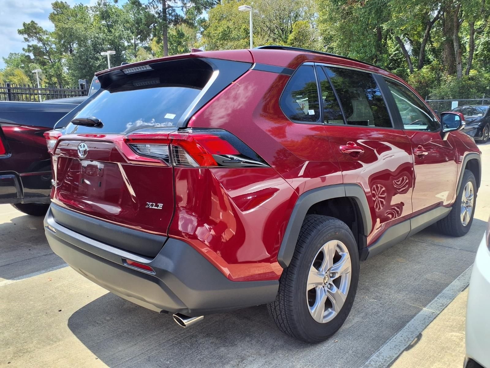 Certified Used 2025 Pearl Toyota XLE image 5