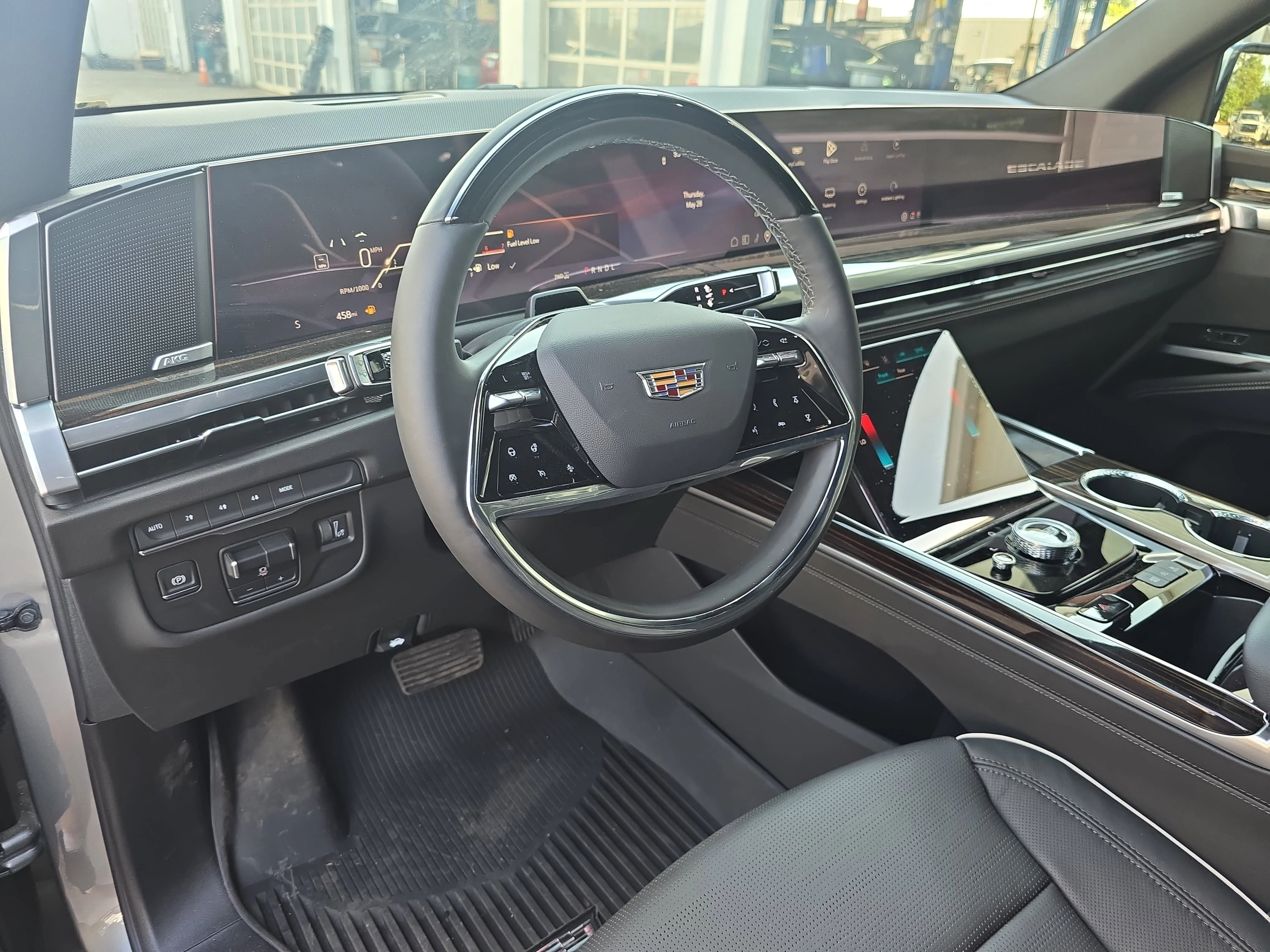 2025 Cadillac Escalade ESV Premium Luxury - Photo 20