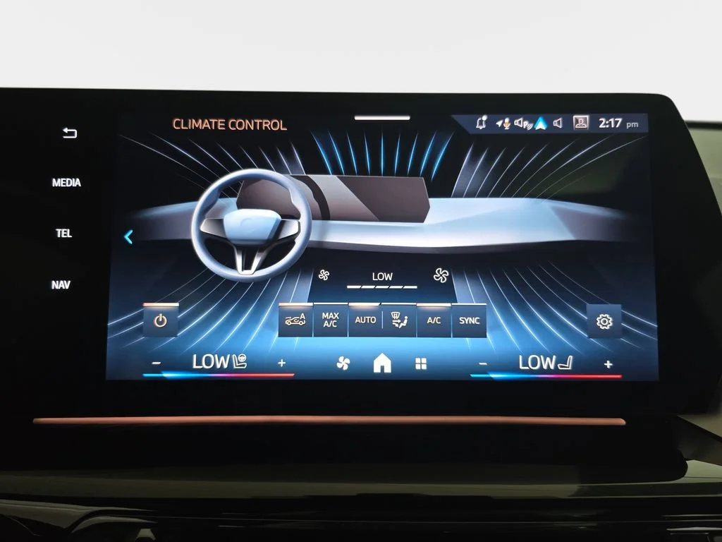 Used 2026 Night Dusk Blue Metallic BMW xDrive28i image 25