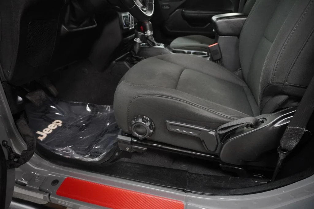 Used 2019 Gray Jeep Sport S image 43