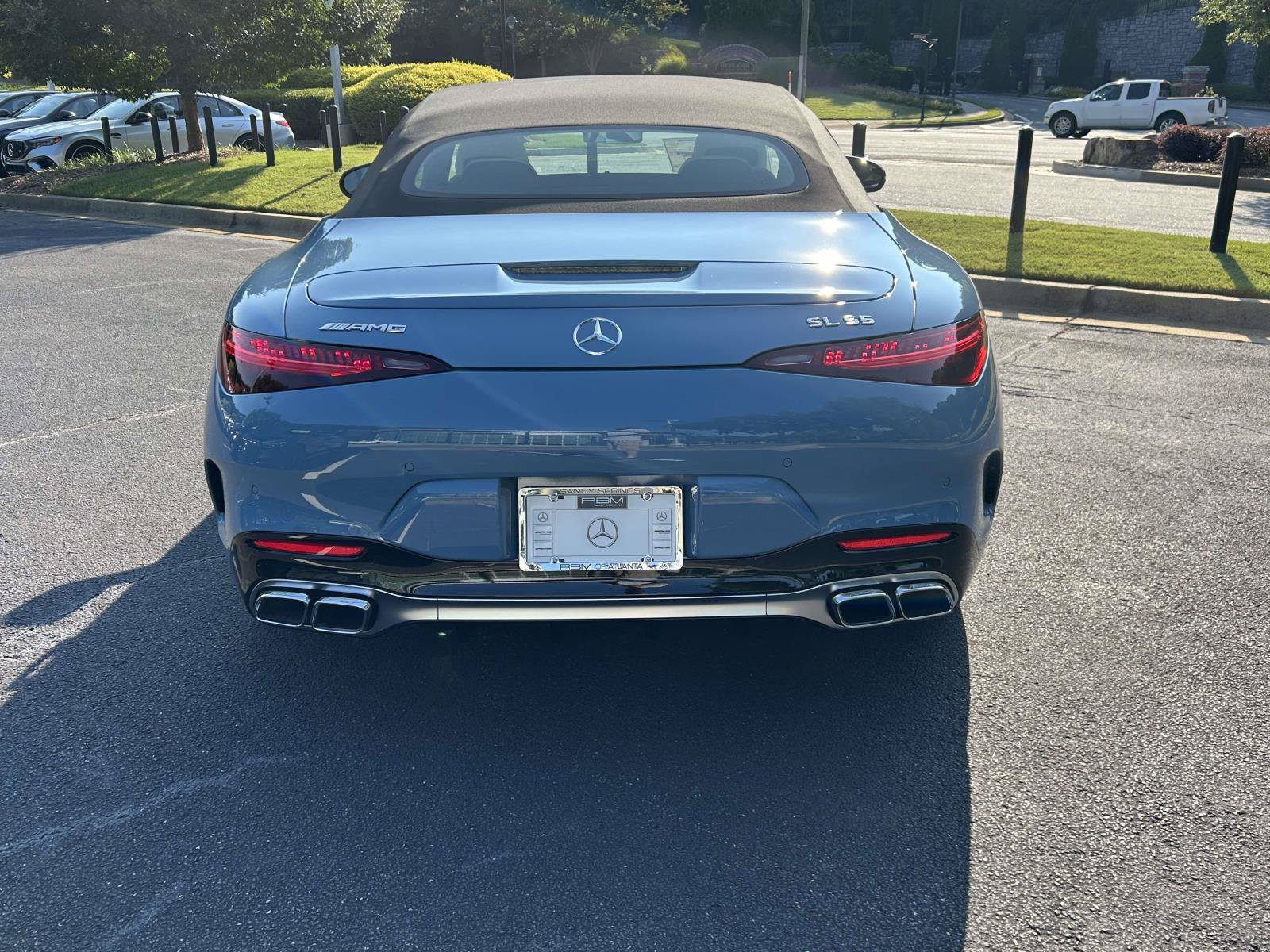 New 2027 MANUFAKTUR China Blue Solid Mercedes-Benz AMG® SL 55 Roadster image 12