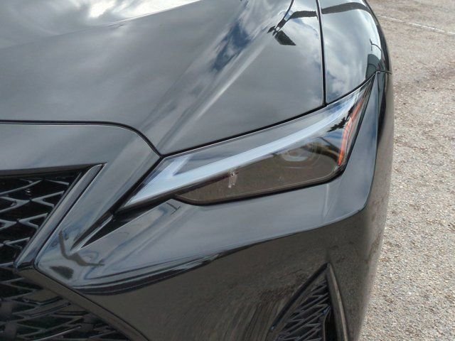 2025 Lexus IS 300 F SPORT DESIGN - Photo 10