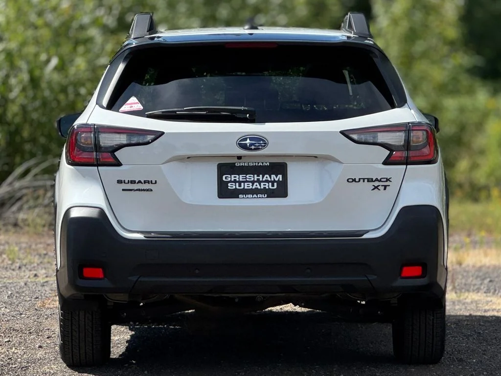Used 2025 Crystal White Pearl Subaru Onyx Edition XT image 6