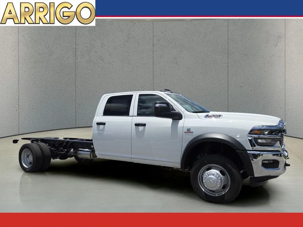 2026 RAM 5500 Big Horn 4X4 Crew Cab DRW 197" WB's photo
