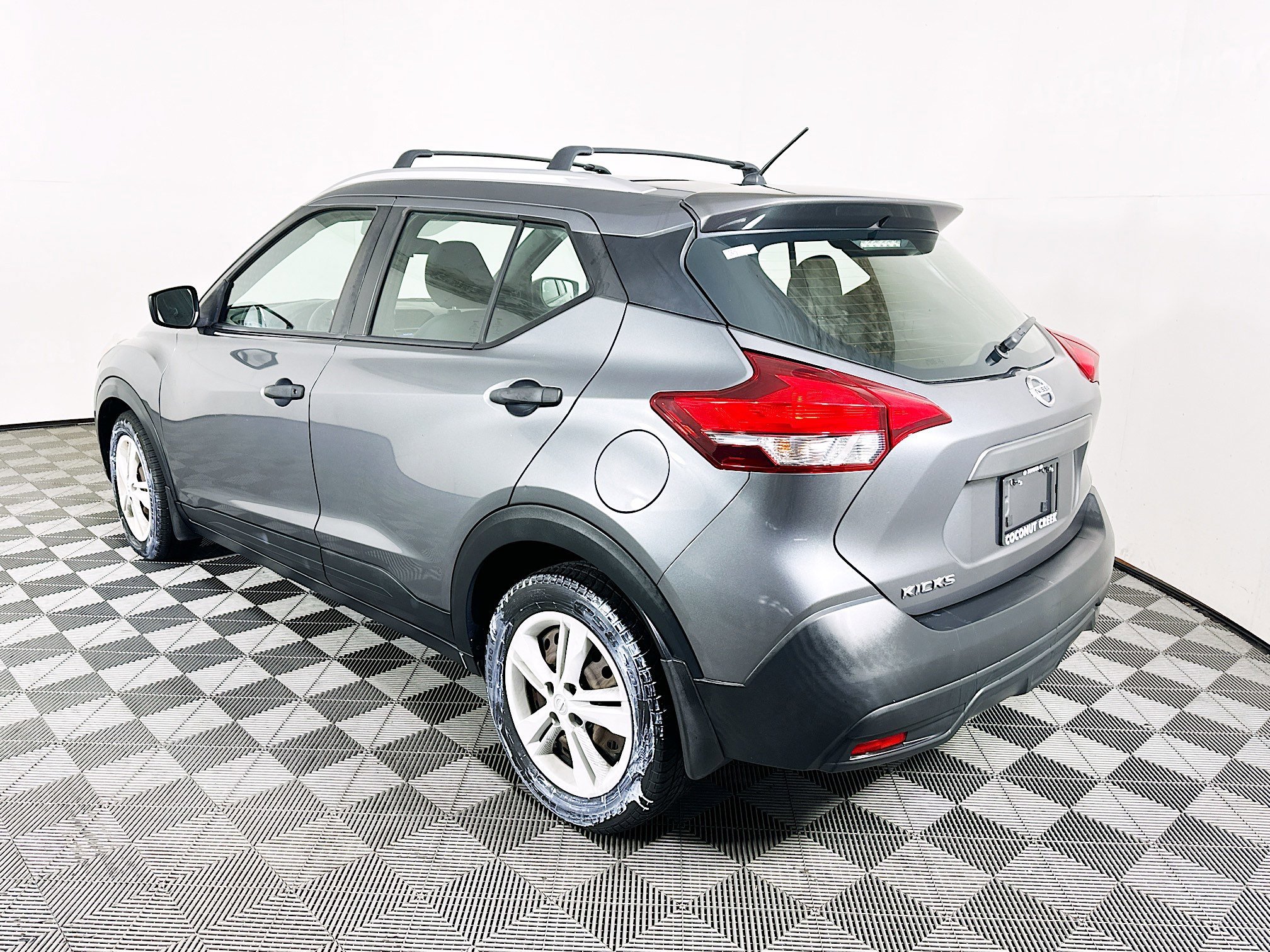 2019 Nissan Kicks thumbnail 8