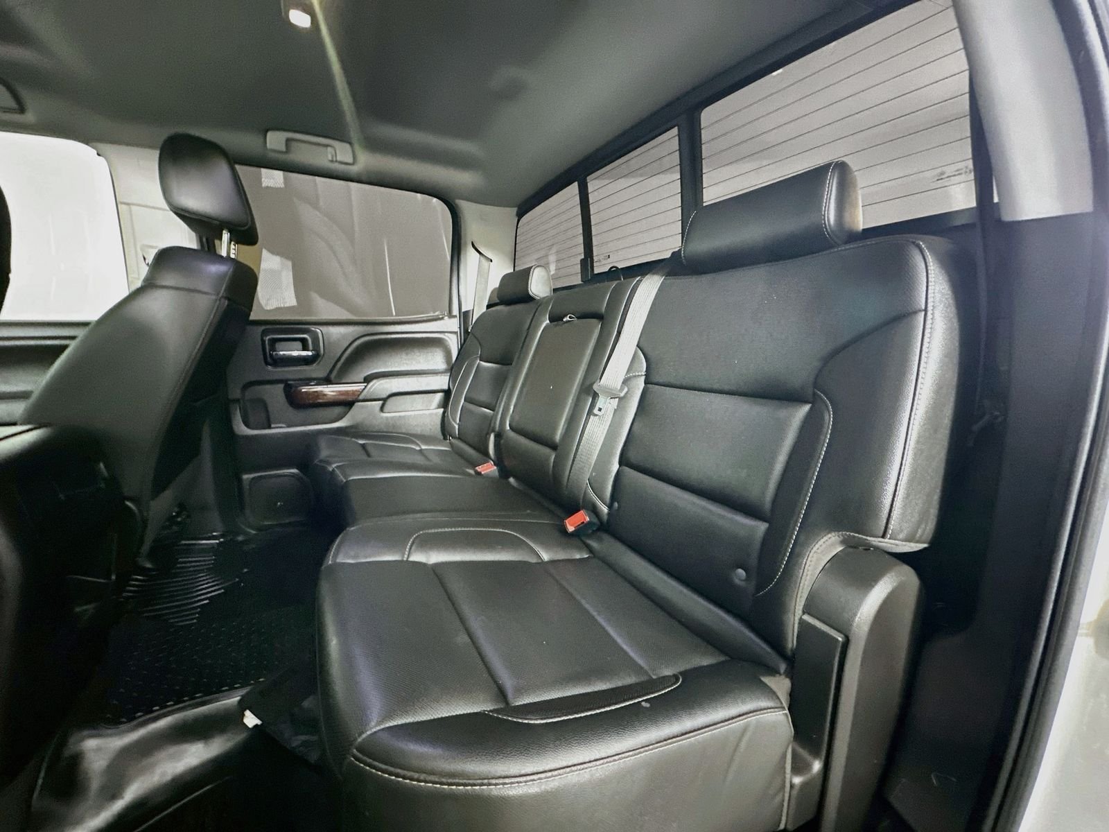 Used 2018 Quicksilver Metallic GMC SLT image 25