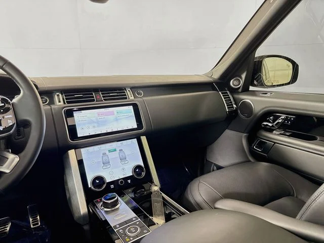 Used 2022 Black Land Rover Westminster image 26