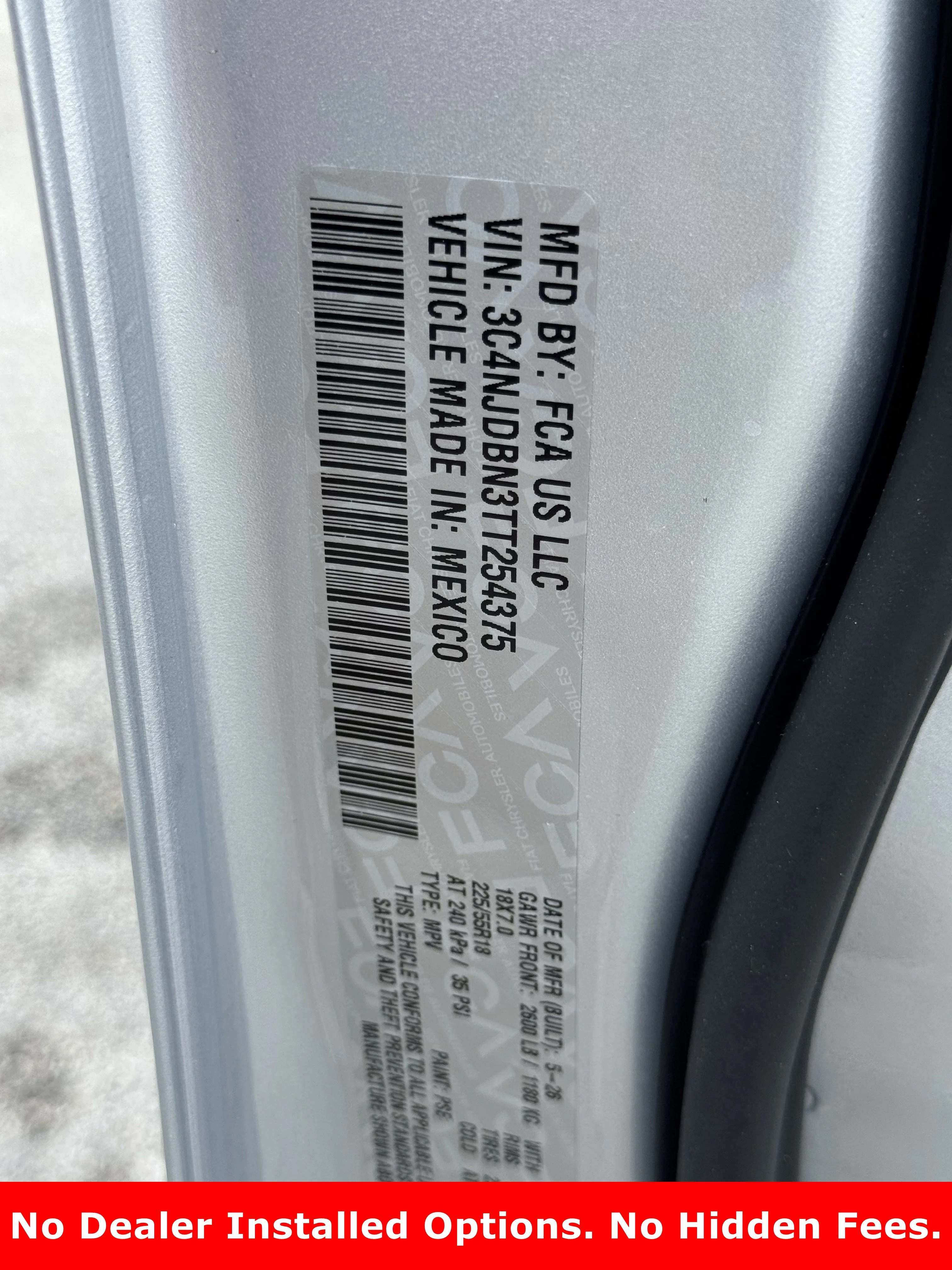 New 2026 Silver Zynith Metallic Clearcoat Jeep Latitude Altitude image 18