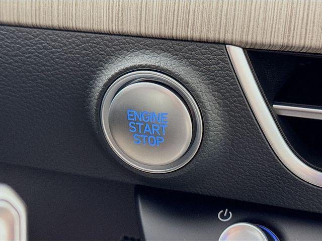 2025 Hyundai Sonata Hybrid SEL - Photo 26