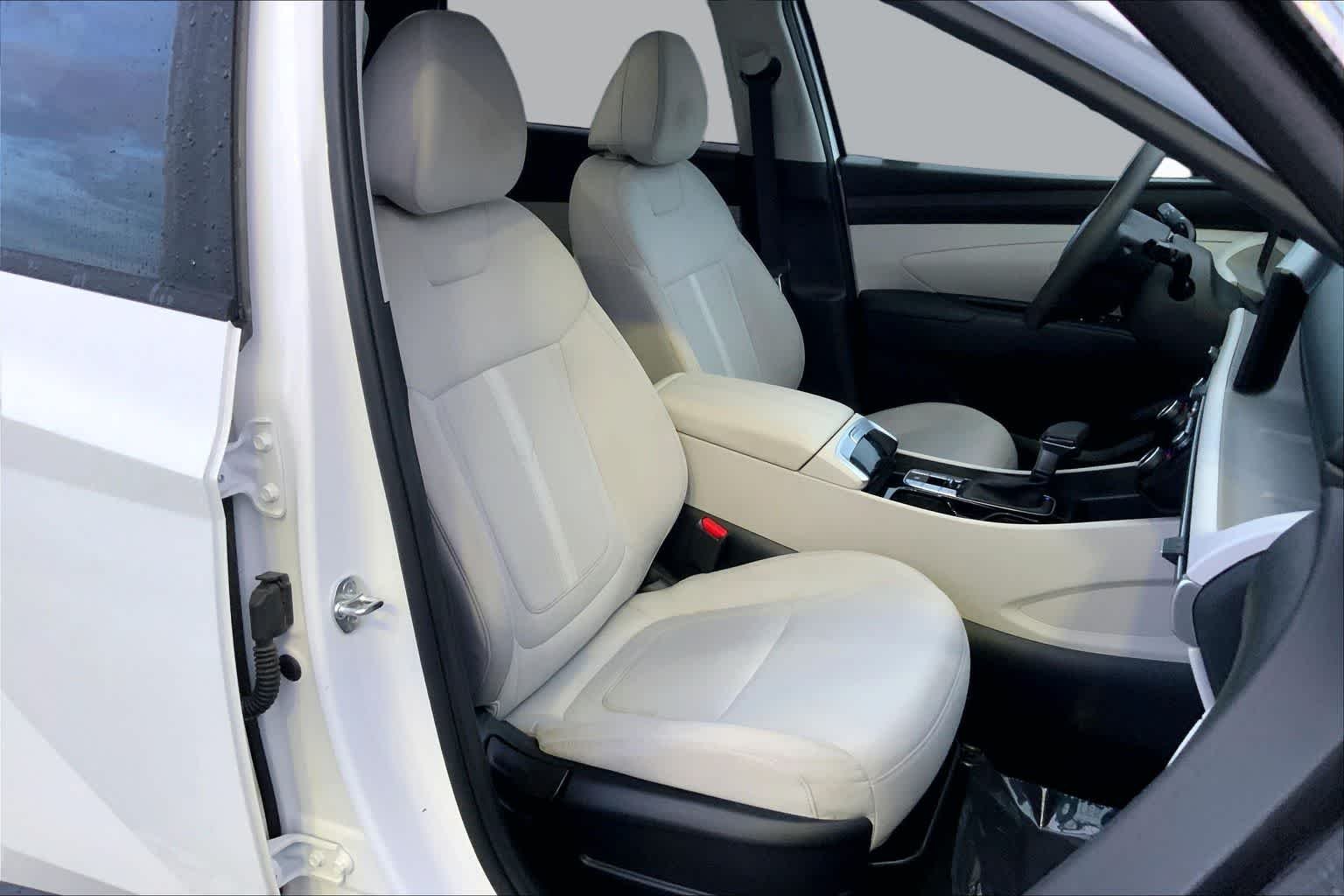 Used 2025 Serenity White Pearl Hyundai SEL image 9