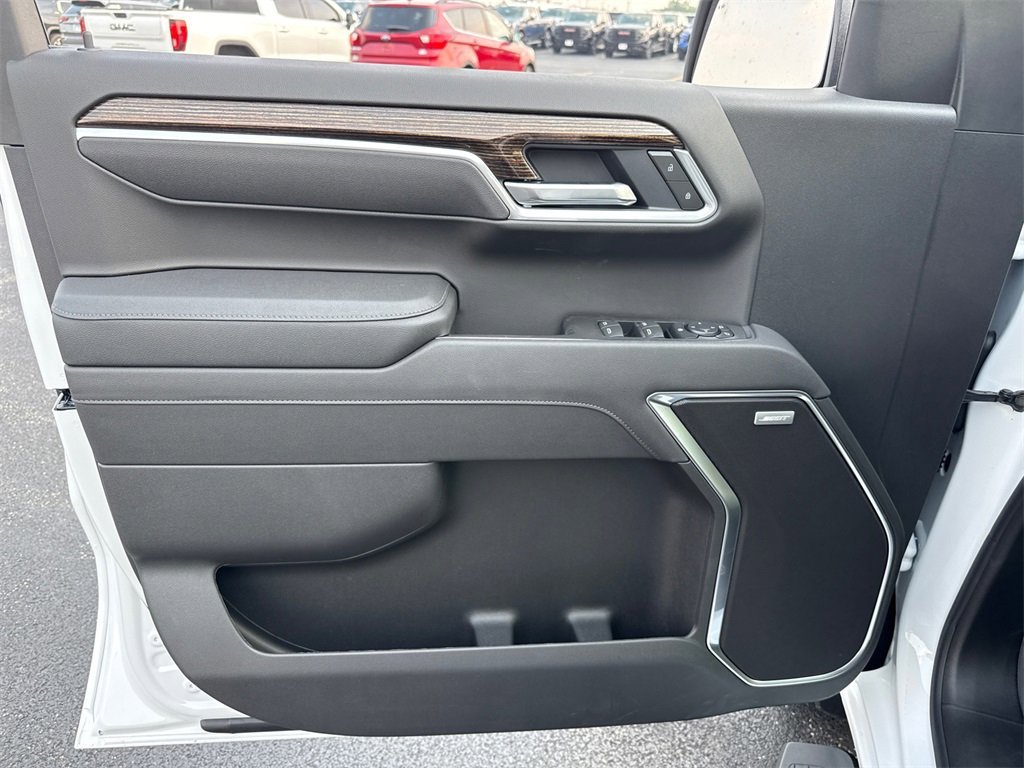 2026 GMC SIERRA - Image 13