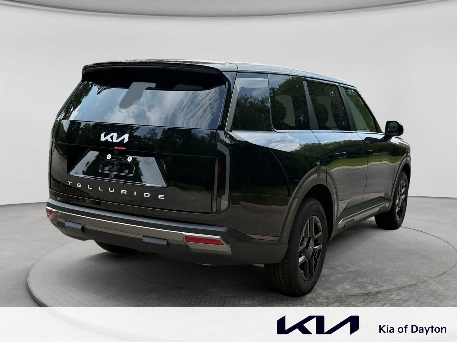 New 2027 Ebony Black Kia LX image 5