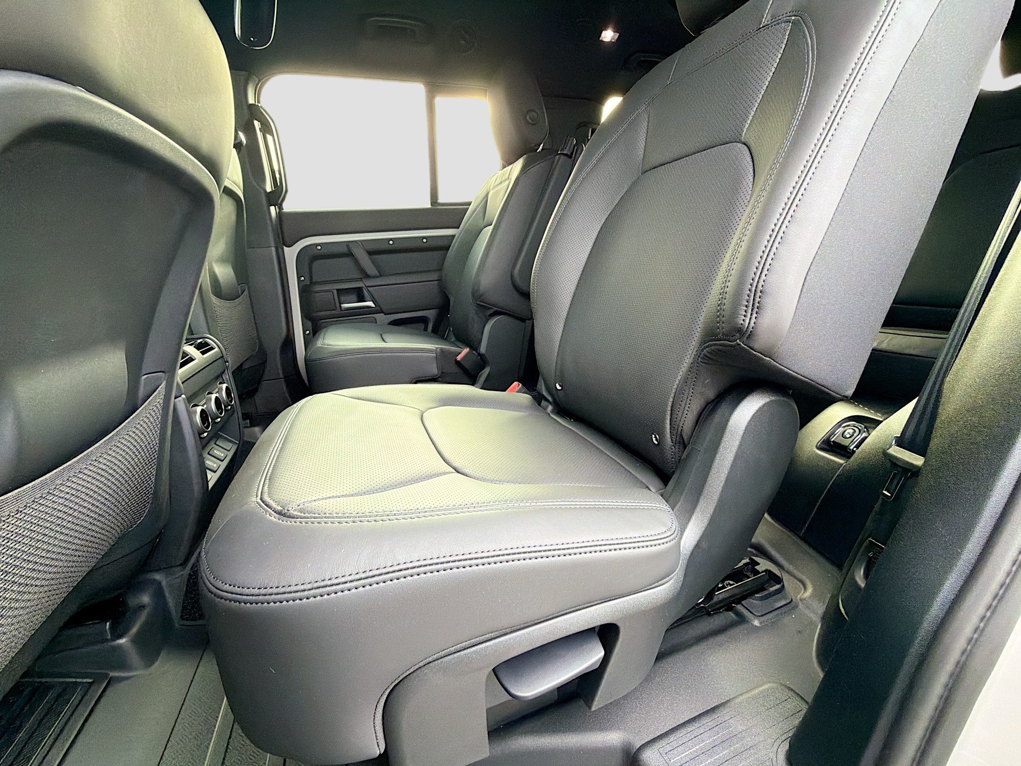 New 2026 Borasco Grey Land Rover X-Dynamic SE image 22