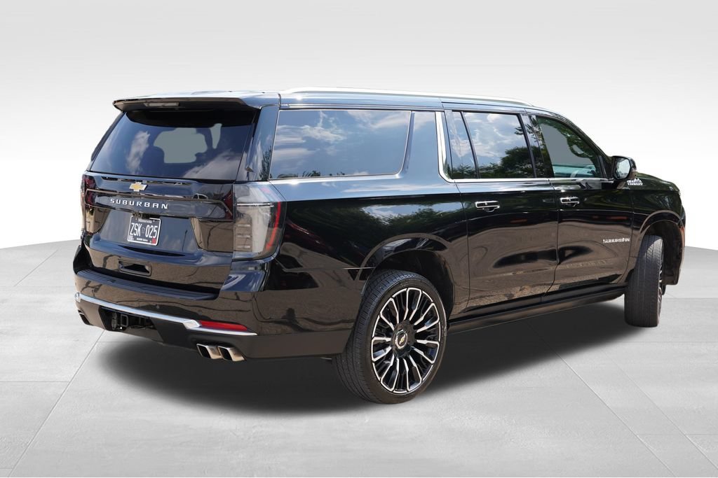 2026 Chevrolet Suburban High Country - Photo 5