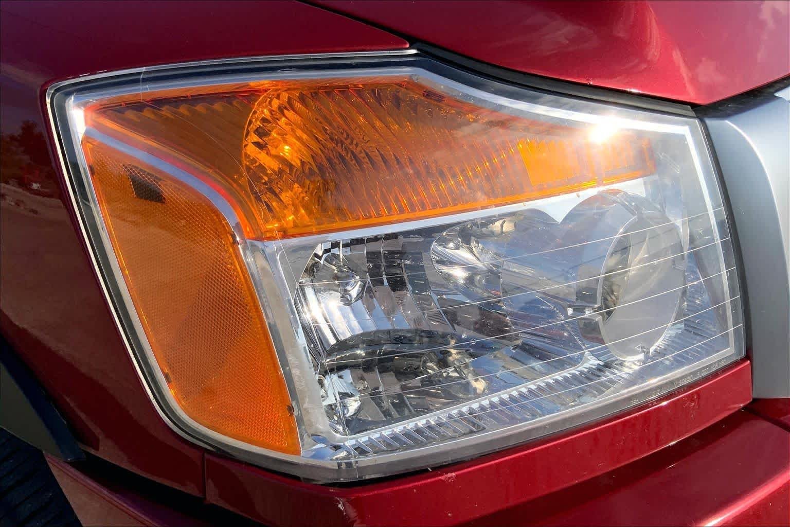 Used 2015 Cayenne Red Nissan PRO-4X image 27