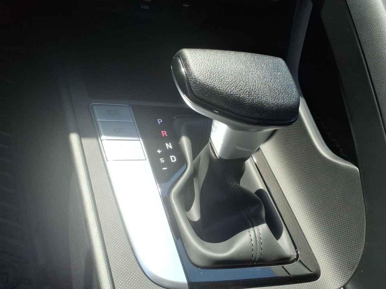New 2026 Serenity White Hyundai SE image 30