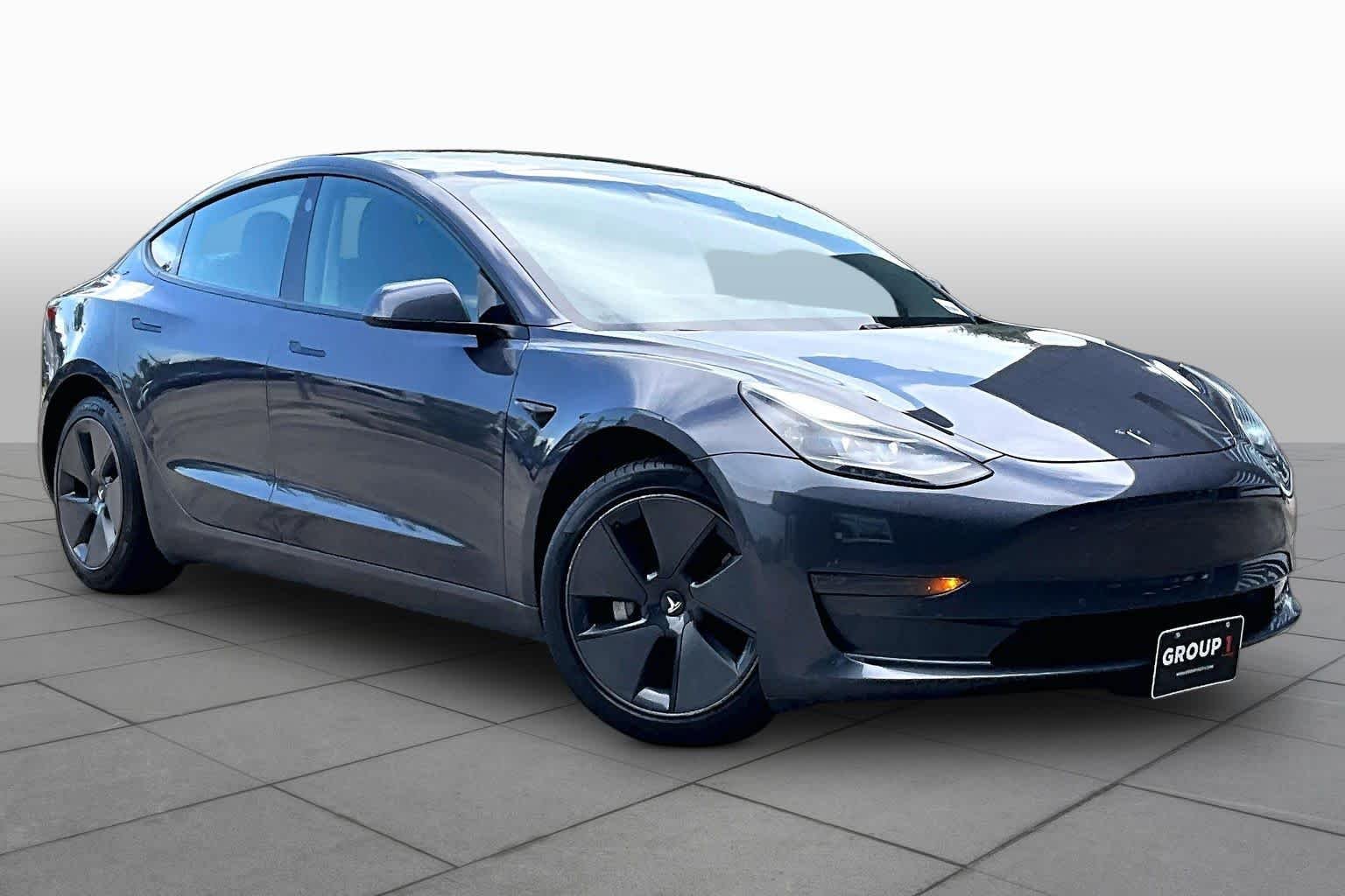 Used 2021 Deep Blue Metallic Tesla Standard Range Plus image 2