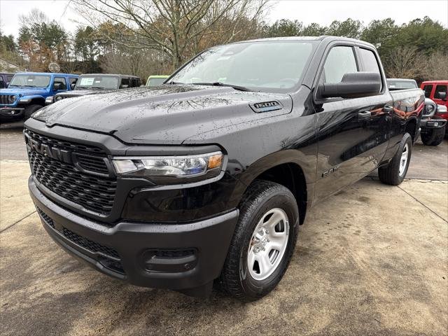 New 2026 Diamond Black Crystal Pearl-Coat Exterior Paint RAM TRADESMAN image 3