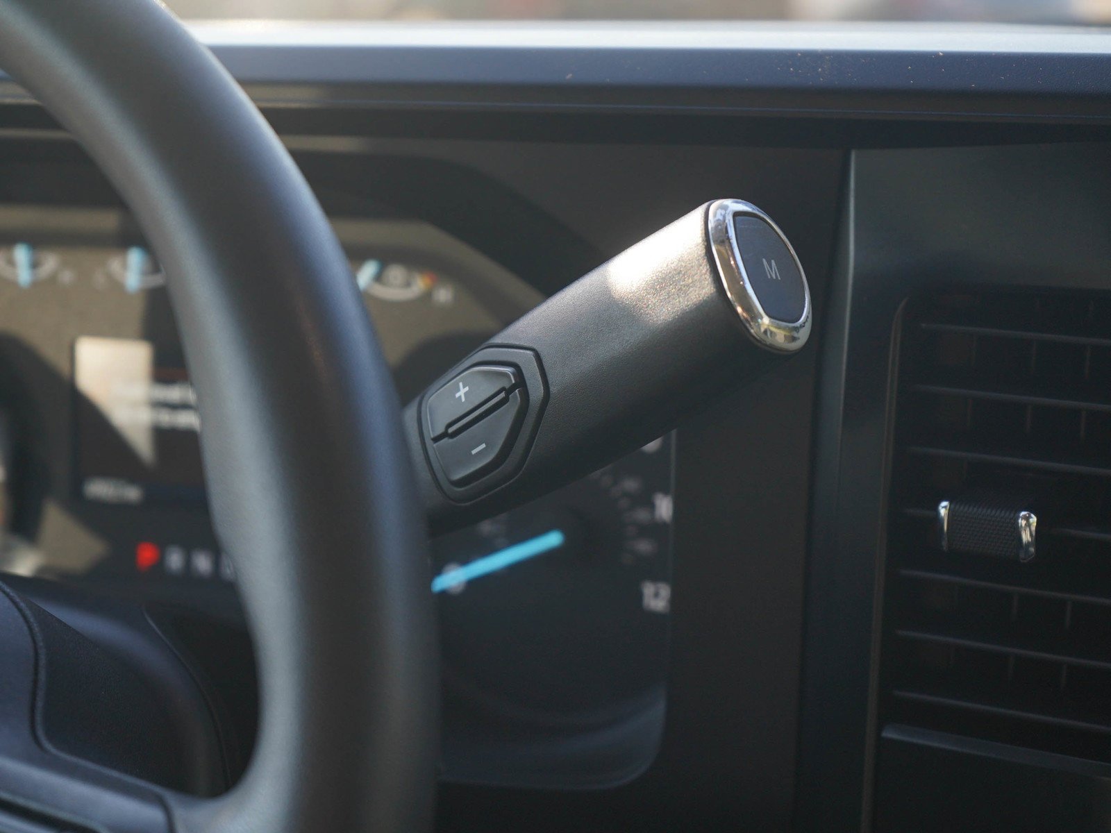 Used 2023 Oxford White Ford Xlt image 20