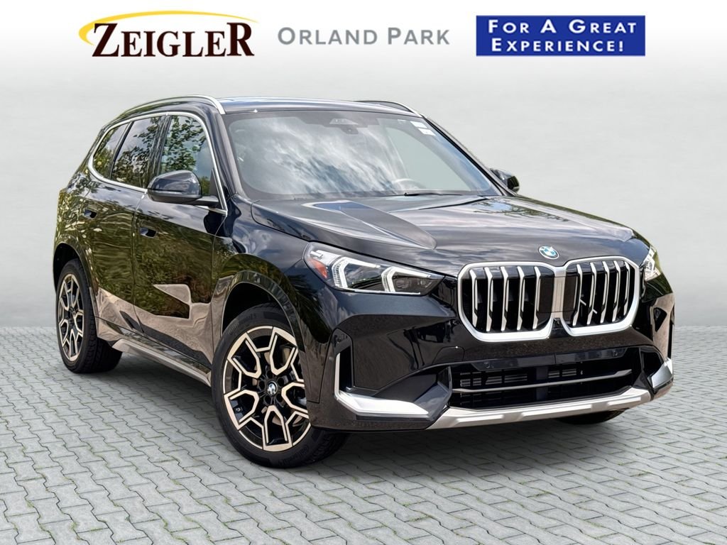 New 2026 Black Sapphire Metallic BMW xDrive28i image 1