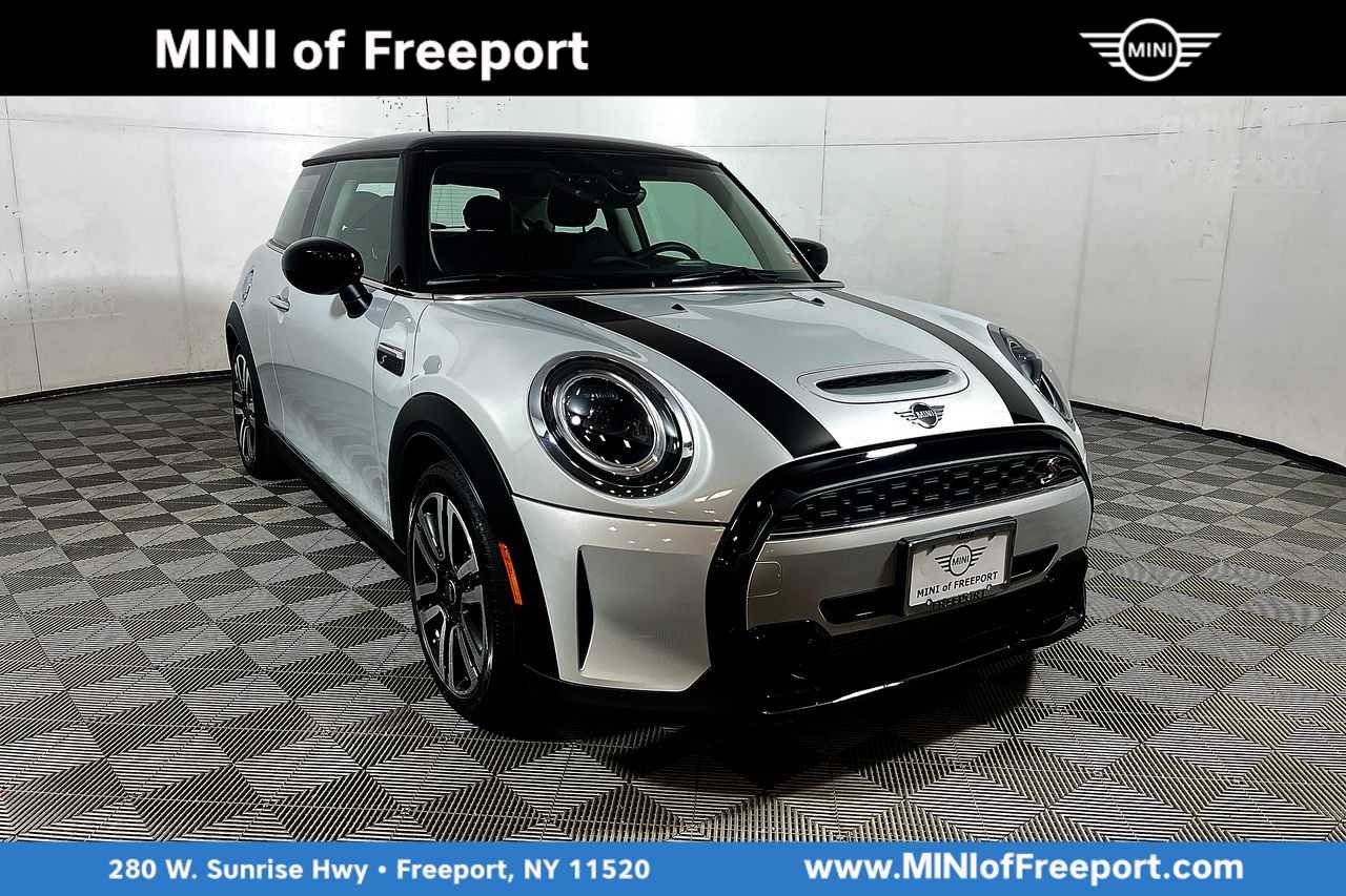 2023 MINI Cooper Cooper S 3 Door's photo