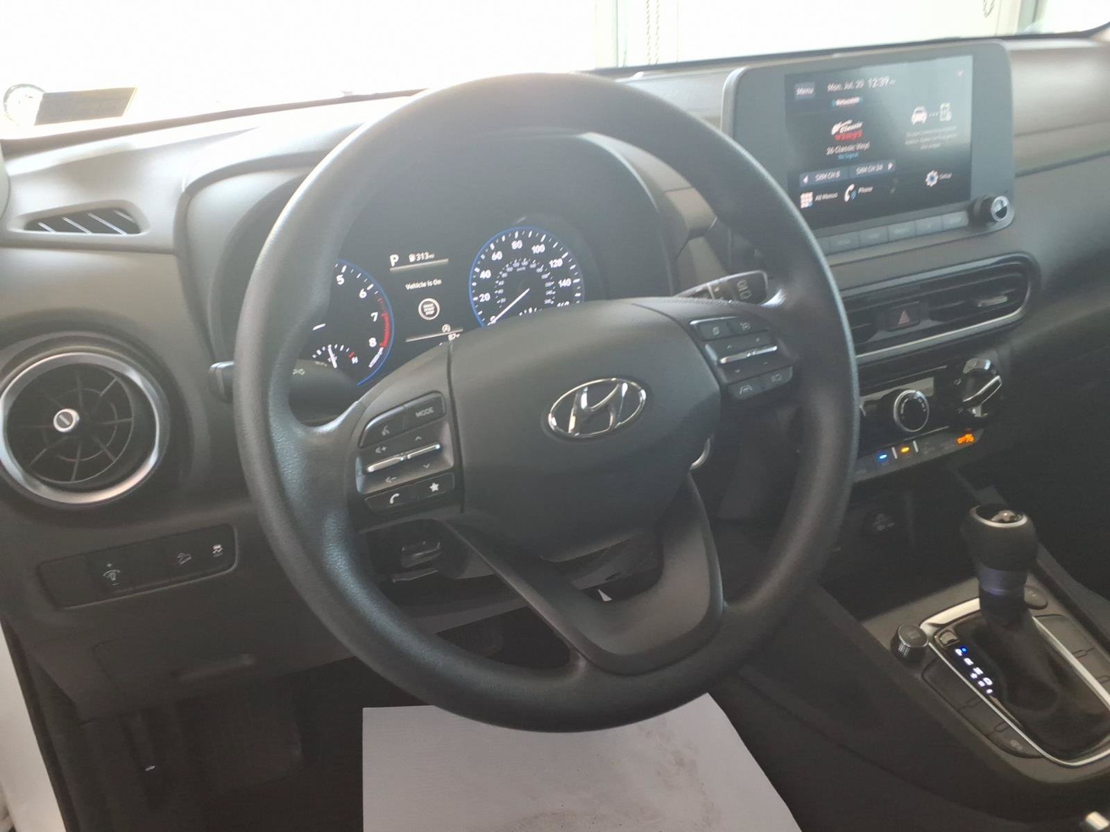 2023 Hyundai Kona SEL - Photo 11