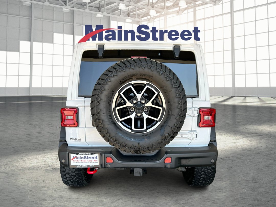 Used 2024 White Jeep Rubicon image 4